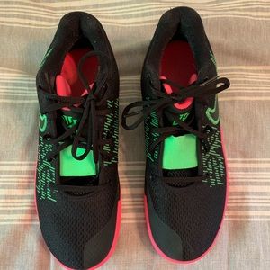 Ladies Size 9 Nike Zoom Running Shoes